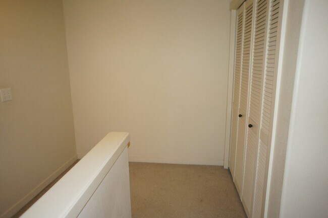 Building Photo - Beaverton Luxury Condo - Tanasbourne area - APPLICATION PENDING