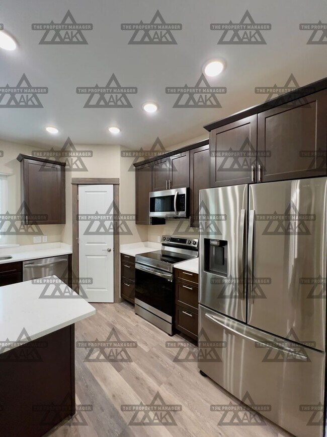 Building Photo - Beautiful 3-Bedroom, 2-Bath Home in North Pole / 2-Car Garage & Pet Friendly!