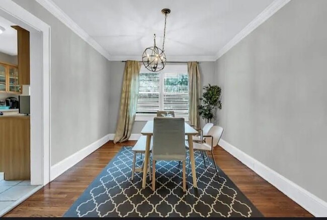 Building Photo - 1354 Winburn Dr
