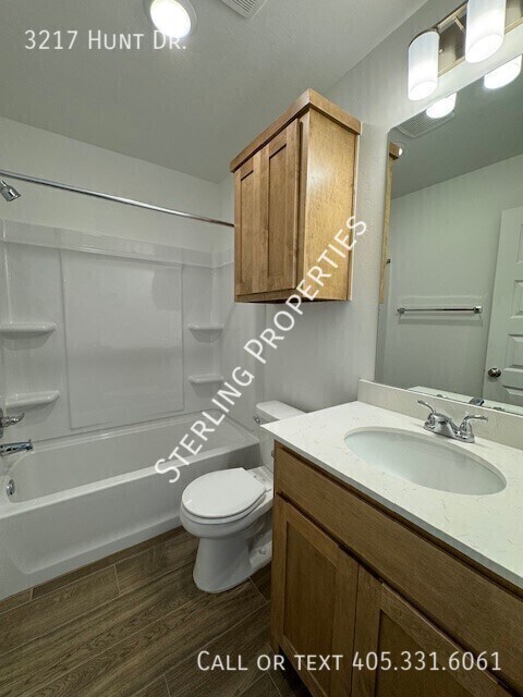 Building Photo - 3217 Hunt Ln