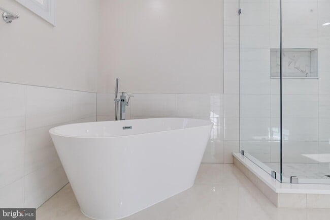 Building Photo - 5717 Station Rd