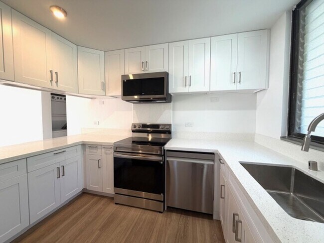 Building Photo - 1 Bedroom, 1 Bathroom, 1 Parking (Mauna Luan Hawaii Kai)