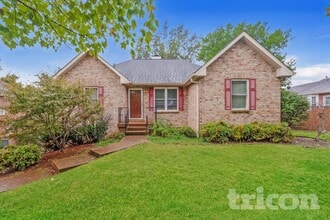 Building Photo - 213 Lakeside Park Dr