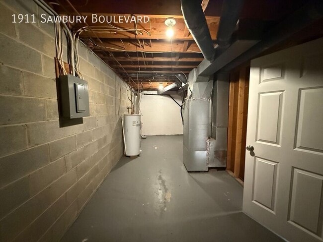 Building Photo - 1911 Sawbury Blvd