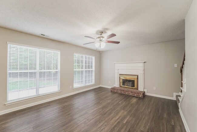 Building Photo - 15009 Arrowgrass Way