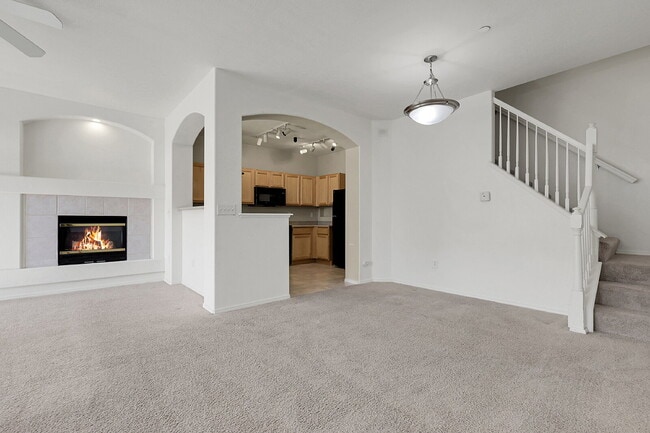 Building Photo - $2,250.00- 2 bed, 2 bath Condo with detach...