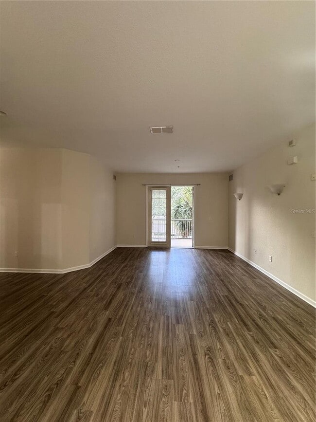 Building Photo - 3001 Greystone Loop