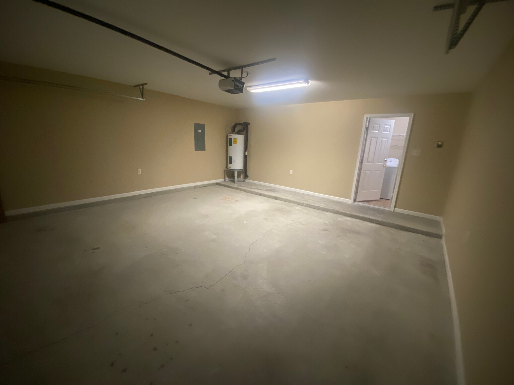 Garage 2 - 1126 Weathervane Hill Dr