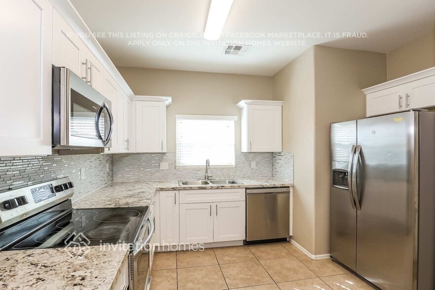 Building Photo - 17727 W Banff Ln