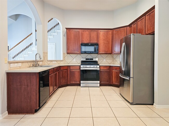 Building Photo - 18118 Yellowstone Trail