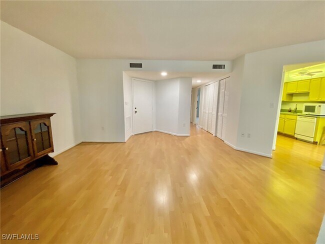 Building Photo - 1516 Mainsail Dr