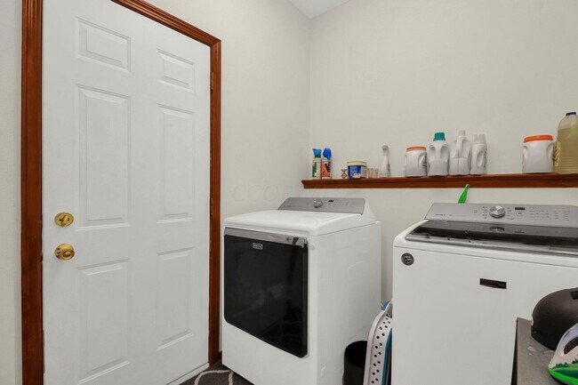 Building Photo - 5260 Leydorf Ln