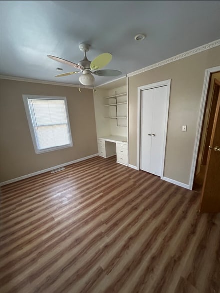 Building Photo - 561 N Knight St