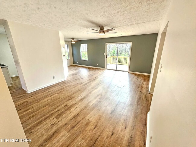 Building Photo - 801 Josepi Dr