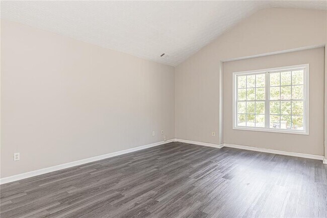 Building Photo - 2152 Lenox Ave