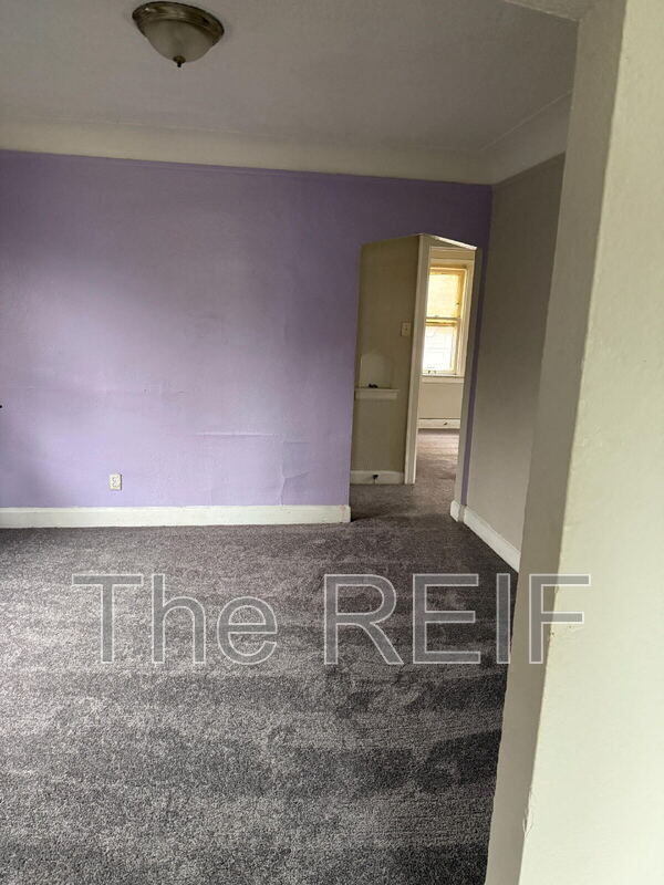 Building Photo - 15840 Ardmore St