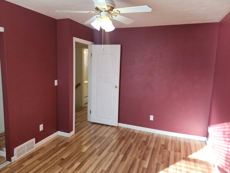 Freshly painted bedroom - 11461 W 107th Pl
