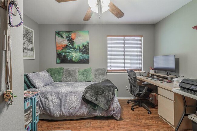 Building Photo - 1705 Friars Tale Ln