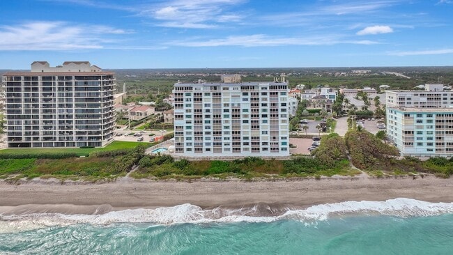 Building Photo - 840 Ocean Dr