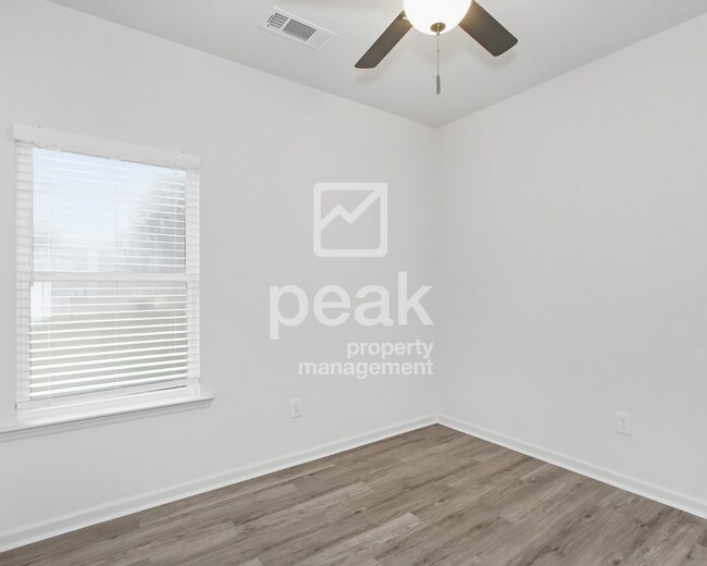 Building Photo - 5935 Spencer Terr.-