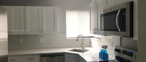 Building Photo - 9200 Andora Dr