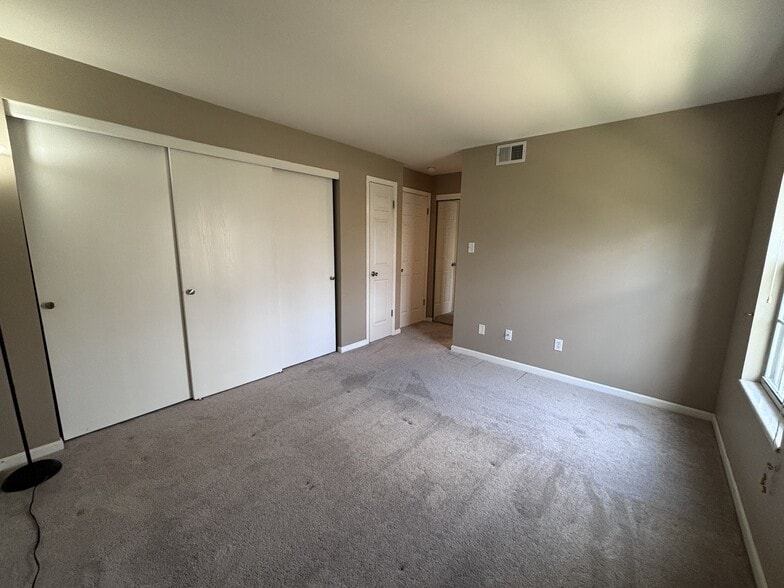 Building Photo - 7519 Triwoods Dr