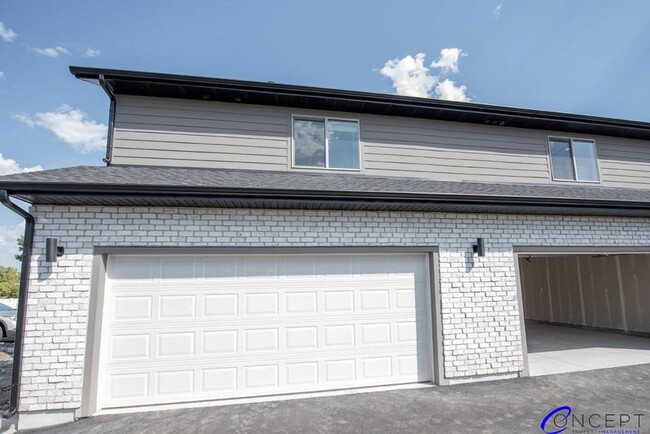Building Photo - Sienna Village Townhomes