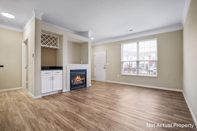 Building Photo - 5080 Vail Pine Pl
