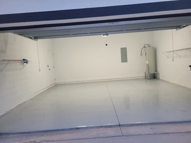 Building Photo - 6954 Redditt Rd