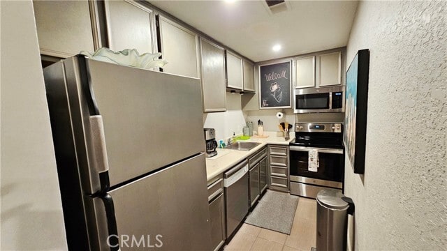 Building Photo - 2825 N Los Felices Rd
