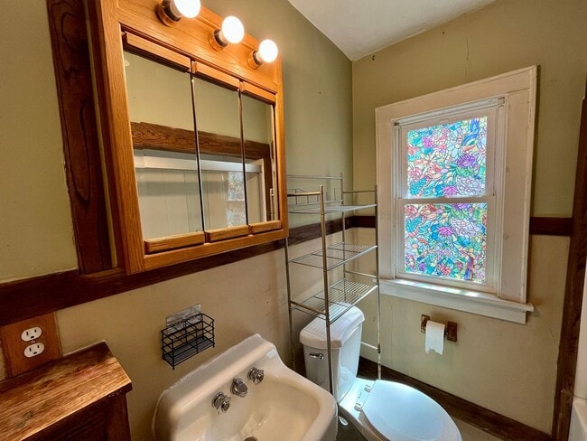 Building Photo - 3 Bed 1 Bath Single Family Home in Wausau - Move-In Special: HALF OFF DEPOSIT!