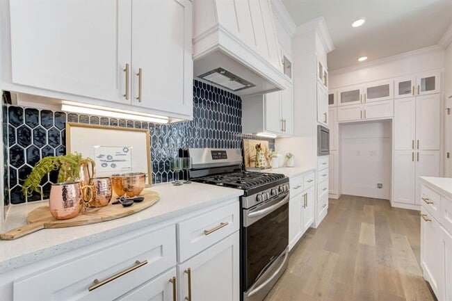Building Photo - 7901 Behr Dr