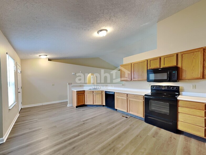 Building Photo - 5691 Levi Kramer Blvd