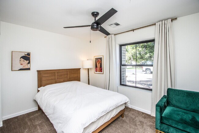 Building Photo - Ideal 3BR home!