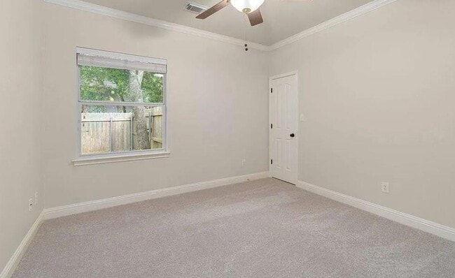 Building Photo - 11405 Larue Belle Ln