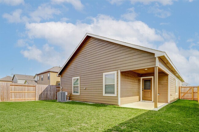 Building Photo - 6422 Pomona Ct