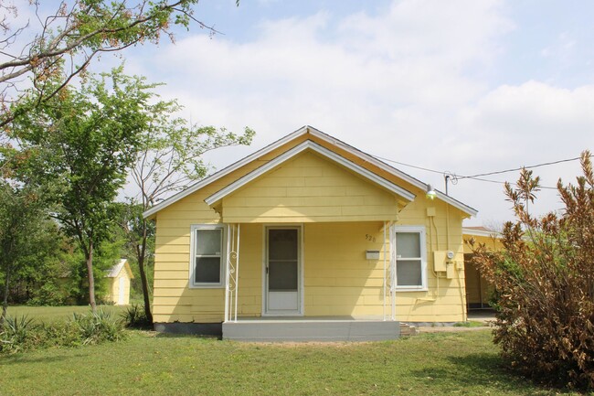 Primary Photo - 2 BEDROOM BELTON ISD