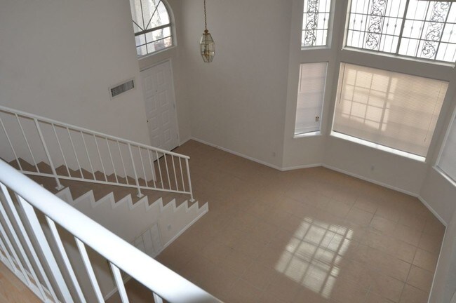 Building Photo - 3332 Mariner Bay St