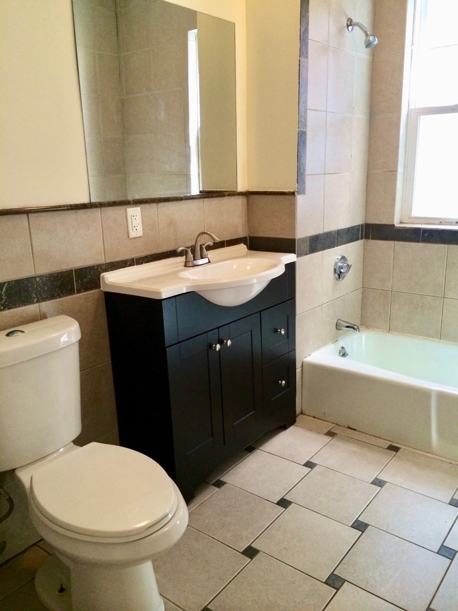 Building Photo - 1085 Dorchester Ave