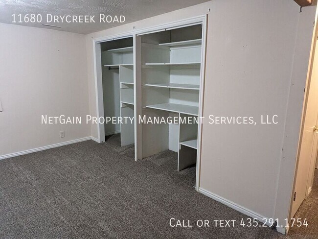 Building Photo - 11680 E Dry Creek Rd