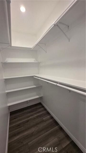 Building Photo - 18222 Chatsworth St