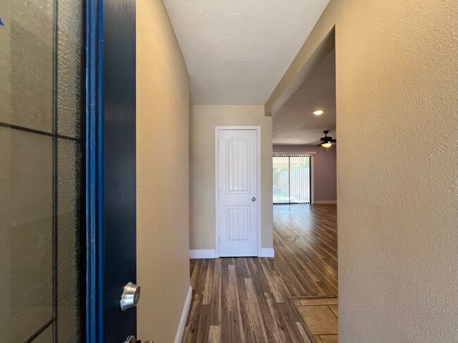 Building Photo - Arlington Texas Duplex For Rent