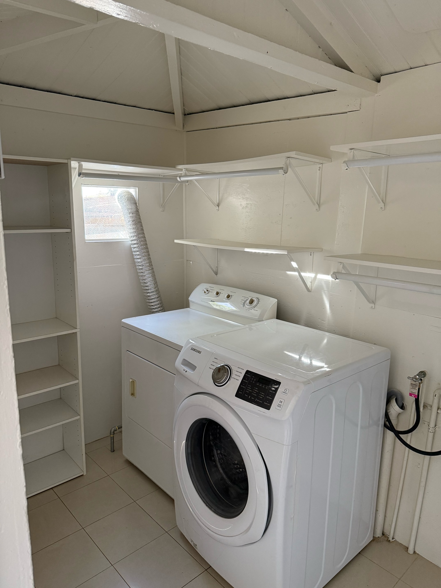 laundry room w/ washer & dryer - 1216 Fedora St
