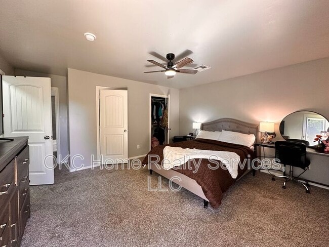 Building Photo - 4122 Bonaparte Blvd