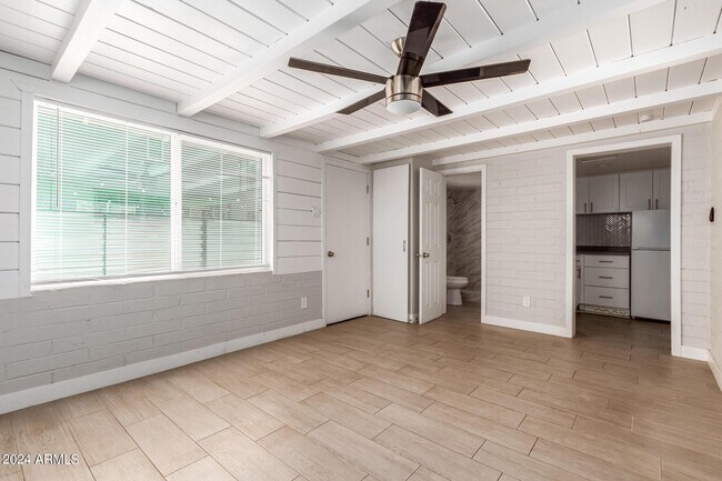 Building Photo - 3027 N 37th St