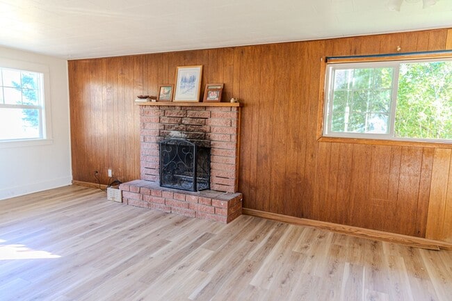 Building Photo - 6690 Old Ranch House Rd
