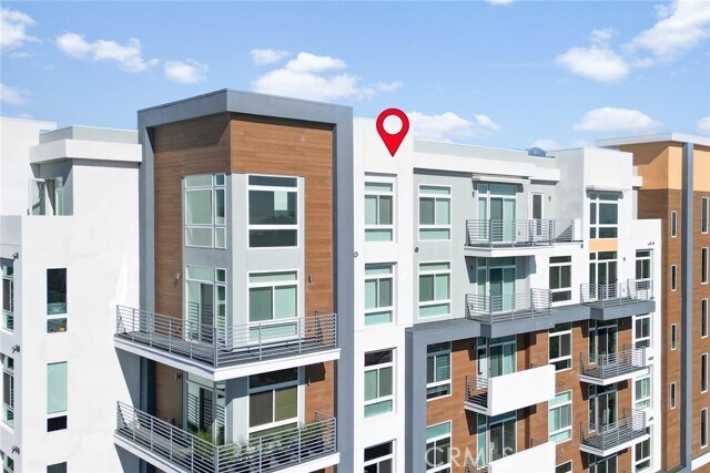 Building Photo - 168 S Monterey St