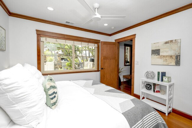 Building Photo - 1072 Johnson Ave