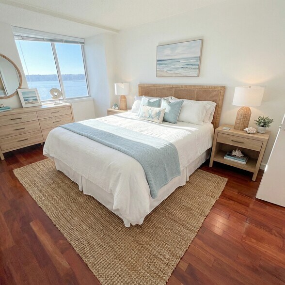 Master Bedroom - 501 Slaters Ln