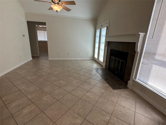Building Photo - 12333 Tomanet Trail